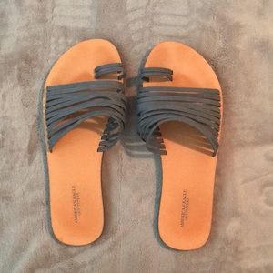 American Eagle Sandals